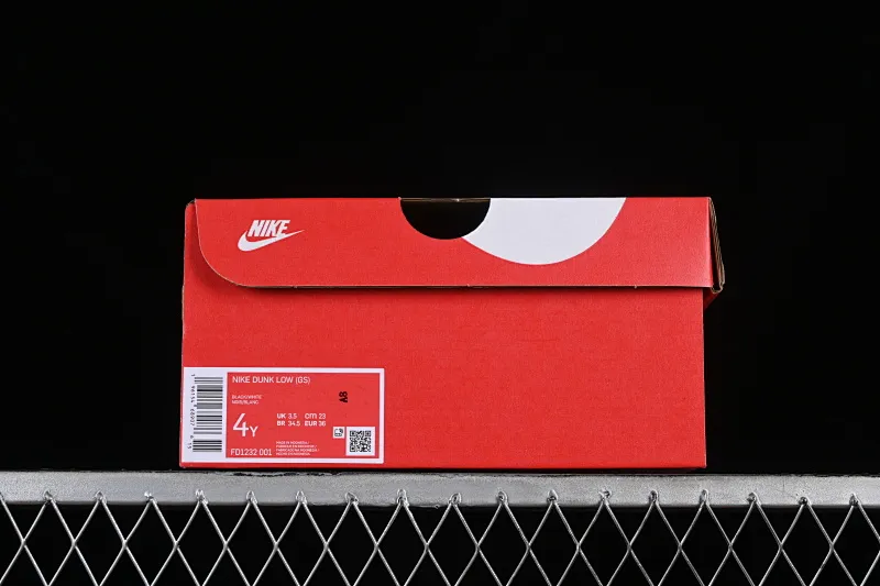 All categories Nk SB Dunk series Nk SB Dunk Low low-top sneakers Nk Dunk Low White Dream Garden Black and White SB low-top casual sneakers FD1232-001